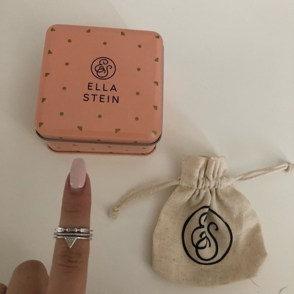 RING 😍 size - 7 - adjustable - Picture 1 of 2